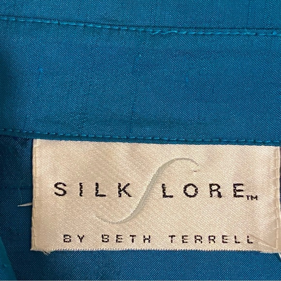 Silk Lore Button Up Shirt Size L 100% Silk Long Sleeve Embroidered Blouse - Picture 2 of 12